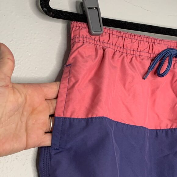 Vineyard Vines Coral And Navy Boys Size 16 Swim Shorts - Picture 6 of 11